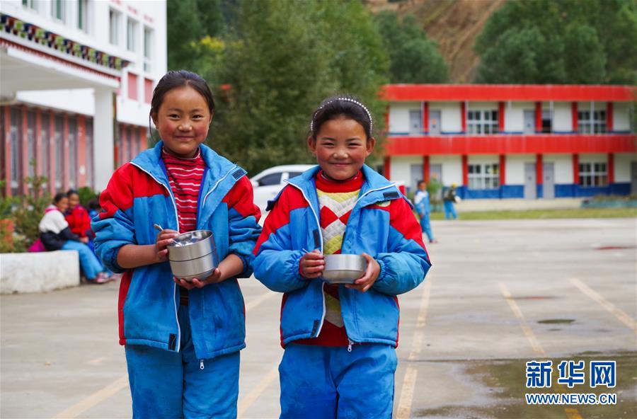 特朗普将‘公’布下‘任’美联储主席人选，哈西特领跑但面临复杂挑战