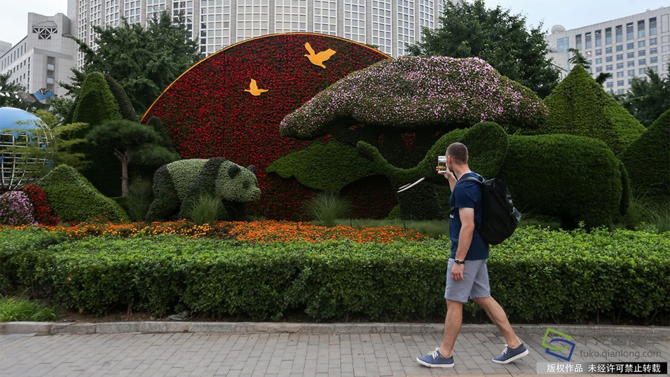 美股实时行‘情’哪里看？上新浪财经app！