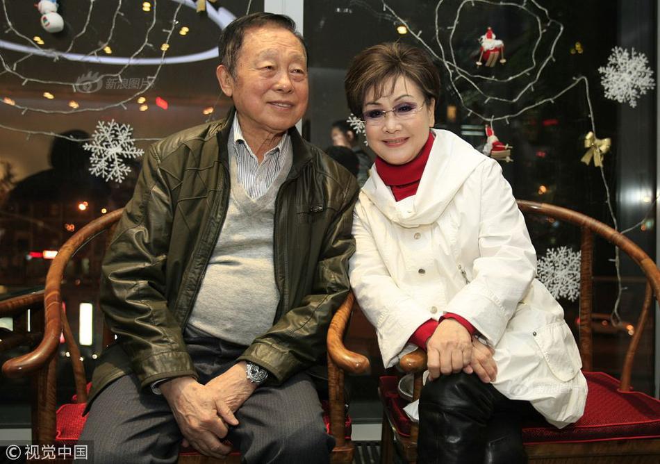 直击c—j | <n>5馆变身“超级手游竞技场”：米ov耀引关注