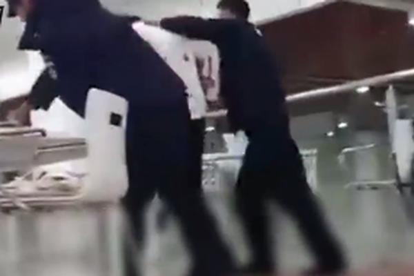 扬杰科技22亿{元}现金并购案“神速”开始“闪电”告终，卖方称存“较多分歧”