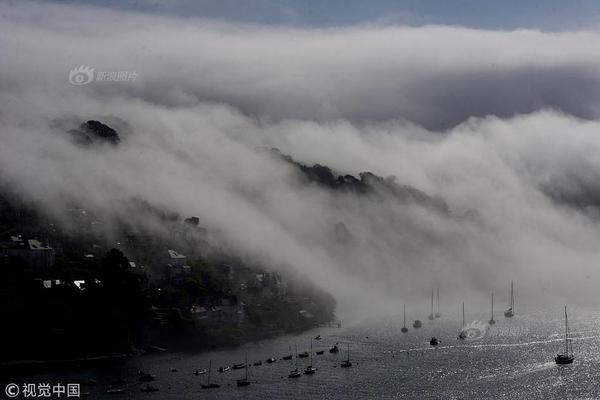 东华科技签约最大单套高端;树脂epc{m}