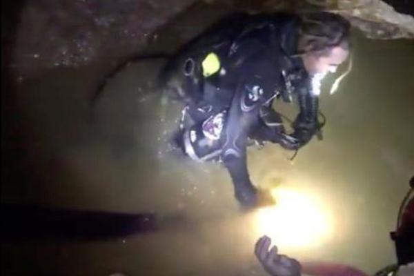 从,tvb到web3.0壳王在想什么：德祥x瑞凯背后的战略重构逻辑