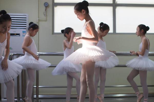 20{2}6版中国工业节水行业市场现状分析及投资前景研究报告