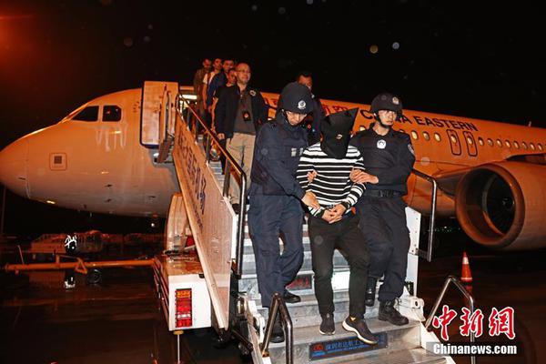 20.25年中国汽车冷却液行业发展历程、市场现状、竞争格局及前景展望：汽车保有量持续增长，推动汽车冷却液规模超百亿元[图]