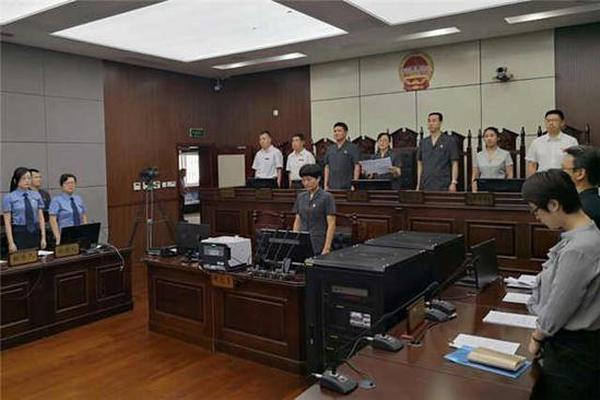 中国诚?通发展集团附属订立租赁资产转让协议