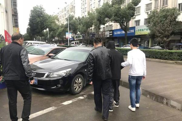 石基信息：公司与;国内;多所高等院校在酒店数字化创新的教育、酒店信息系统实训等方面有广泛的合作