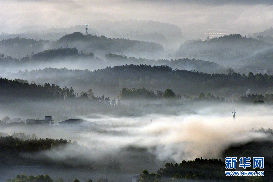 “人工智能 ”<意>见主要:内容是什么？有何特点？国家发改委答记者问